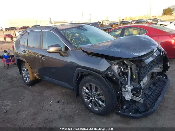 2T3R1RFV2MC236843 2021 TOYOTA RAV 4 - Image 1