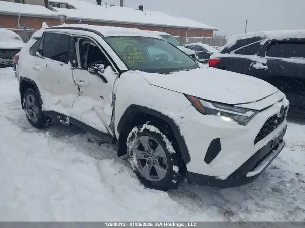 2T3R1RFV3NC265799 2022 TOYOTA RAV 4 - Image 1