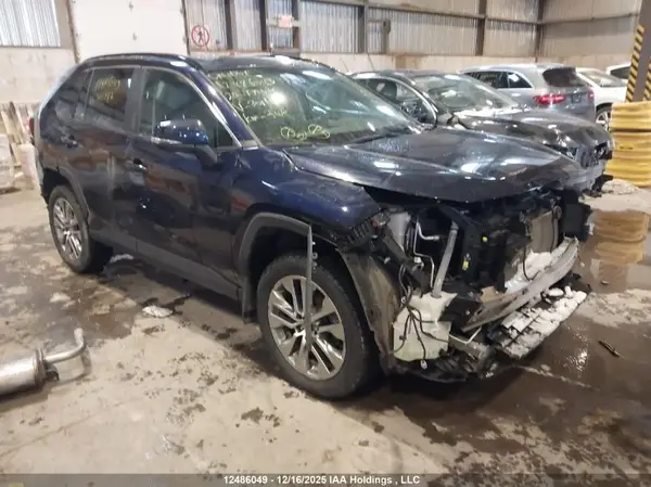 2T3R1RFV3NW301487 2022 TOYOTA RAV 4 - Image 1