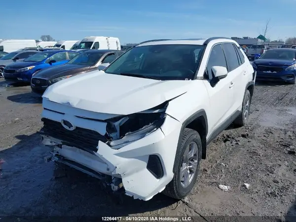 2T3R1RFV3PC326085 2023 TOYOTA RAV 4 - Image 2