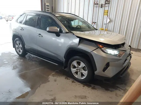 2T3R1RFV4MC183949 2021 TOYOTA RAV 4 - Image 1