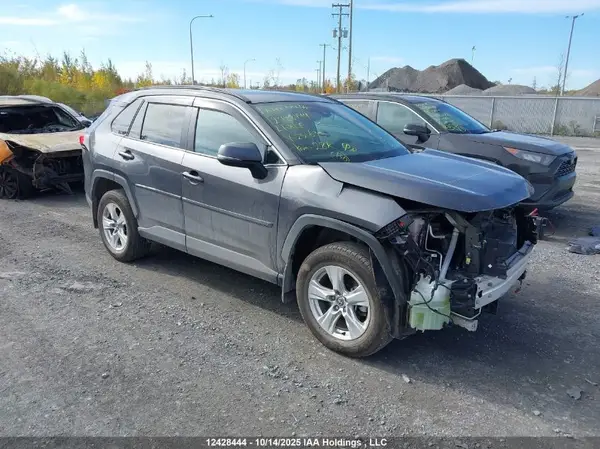 2T3R1RFV4MC231630 2021 TOYOTA RAV 4 - Image 1