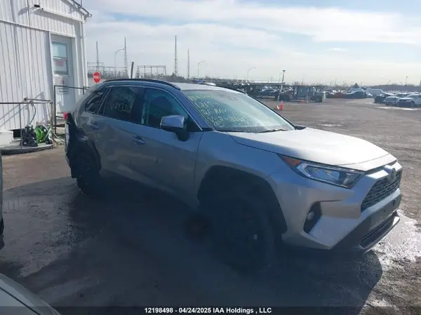2T3R1RFV4MC243342 2021 TOYOTA RAV 4 - Image 1