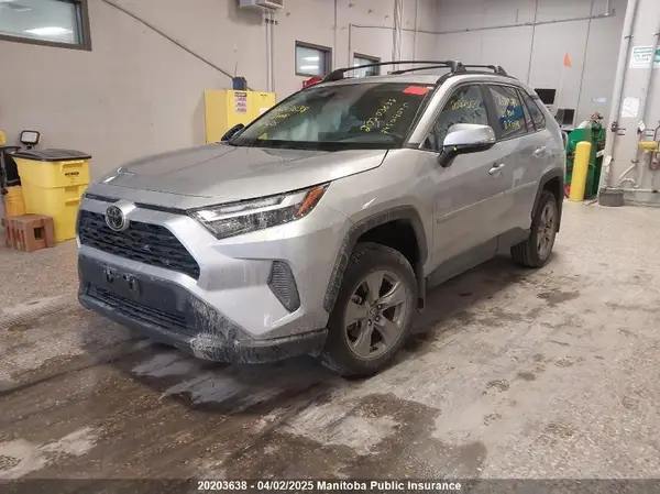 2T3R1RFV4NC290968 2022 TOYOTA RAV 4 - Image 2