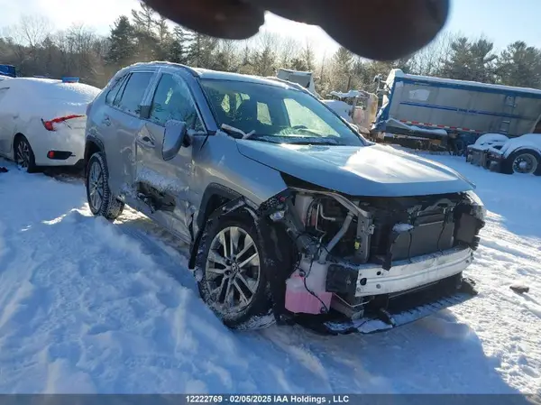 2T3R1RFV4NC317683 2022 TOYOTA RAV 4 - Image 1