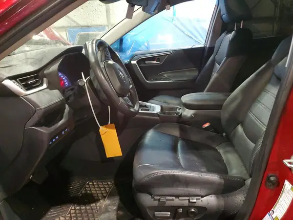 2019 TOYOTA RAV 4 auction photo 7