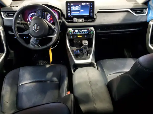 2019 TOYOTA RAV 4 auction photo 8
