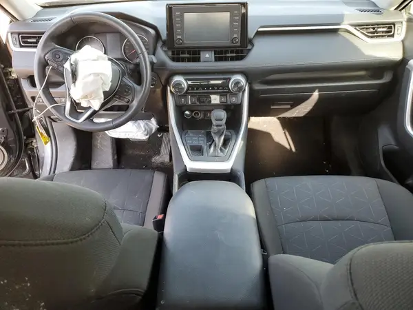 2T3R1RFV5MC255564 2021 TOYOTA RAV 4 - Image 8
