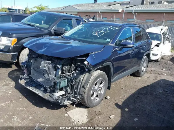 2T3R1RFV5NW260585 2022 TOYOTA RAV 4 - Image 2