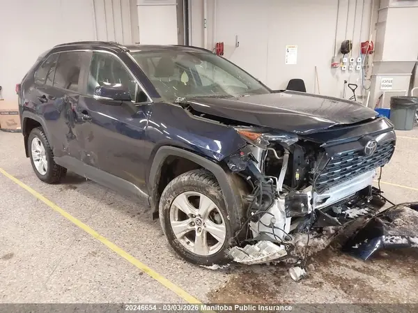 2T3R1RFV6MW176452 2021 TOYOTA RAV 4 - Image 1