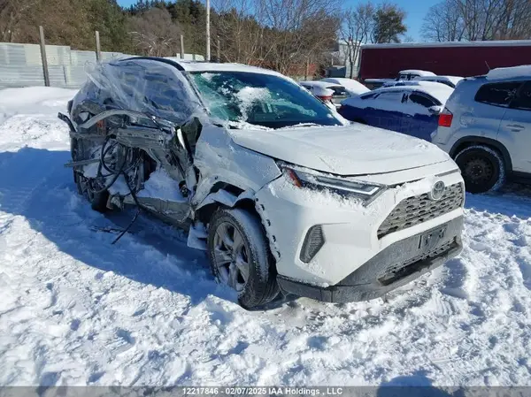 2T3R1RFV6RC445204 2024 TOYOTA RAV 4 - Image 1