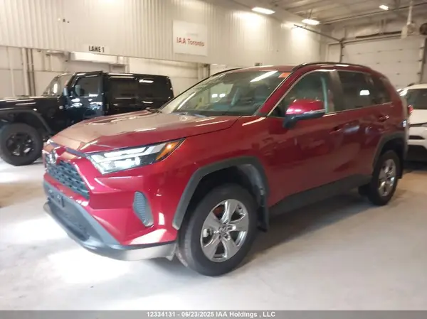 2T3R1RFV6RW437568 2024 TOYOTA RAV 4 - Image 2
