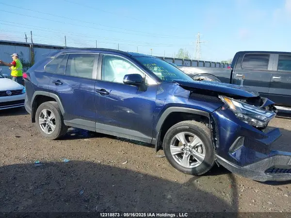 2T3R1RFV6RW438378 2024 TOYOTA RAV 4 - Image 1