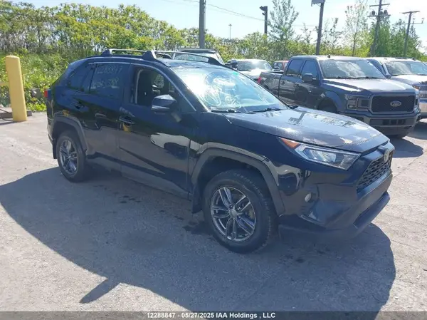 2T3R1RFV7MC213588 2021 TOYOTA RAV 4 - Image 1