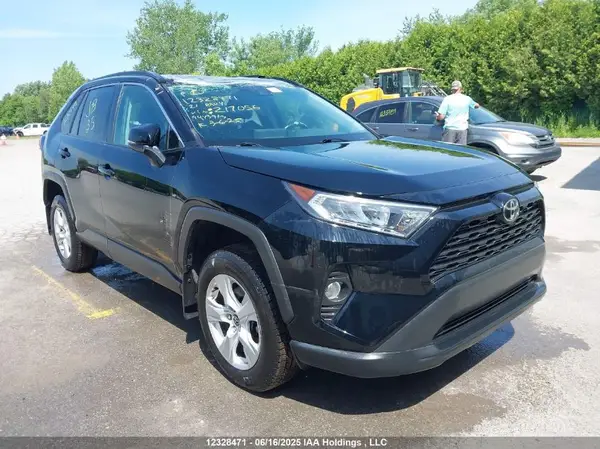 2T3R1RFV7MW217056 2021 TOYOTA RAV 4 - Image 1