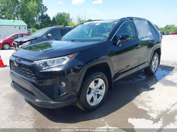 2T3R1RFV7MW217056 2021 TOYOTA RAV 4 - Image 2