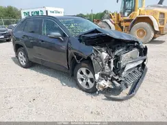 2T3R1RFV8KC053296 2019 TOYOTA RAV 4