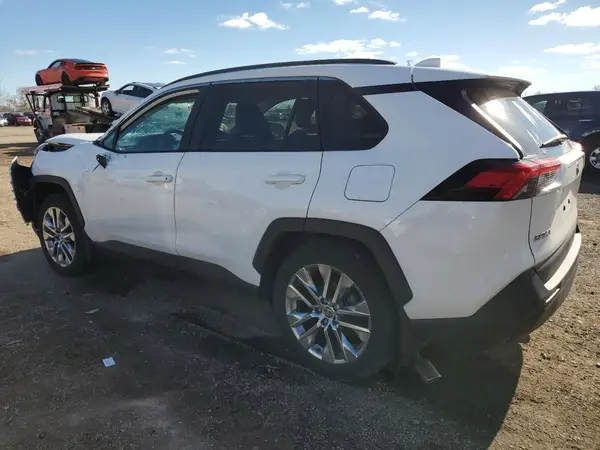 2T3R1RFV8MC181153 2021 TOYOTA RAV 4 - Image 2