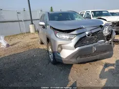 2T3R1RFV8MC203894 2021 TOYOTA RAV 4