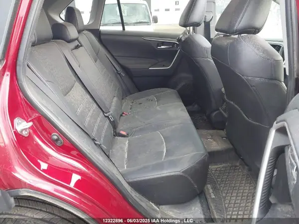 2T3R1RFV8MW171771 2021 TOYOTA RAV 4 - Image 8
