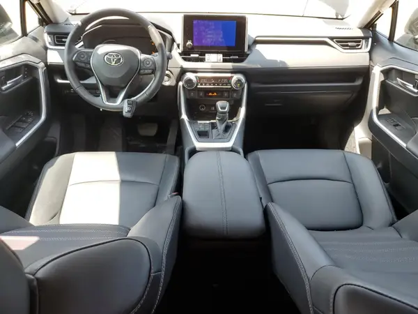 2T3R1RFV8SC499786 2025 TOYOTA RAV 4 - Image 8
