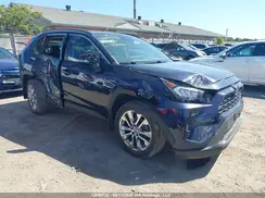 2T3R1RFVXMW183680 2021 TOYOTA RAV 4