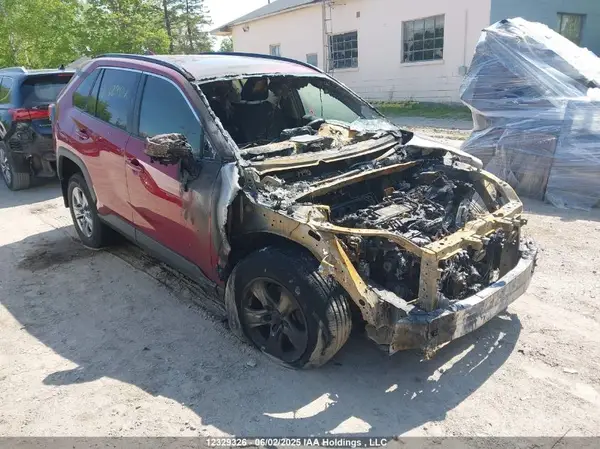2T3R1RFVXNW300840 2022 TOYOTA RAV 4 - Image 1