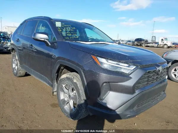 2T3R1RFVXRC394290 2024 TOYOTA RAV 4 - Image 1