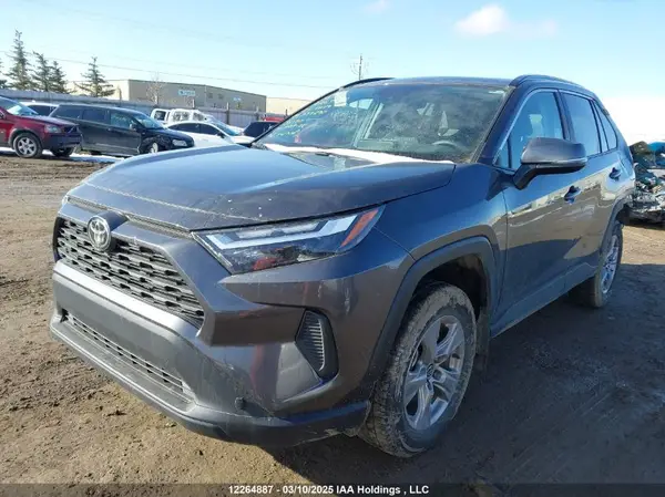 2T3R1RFVXRC394290 2024 TOYOTA RAV 4 - Image 2