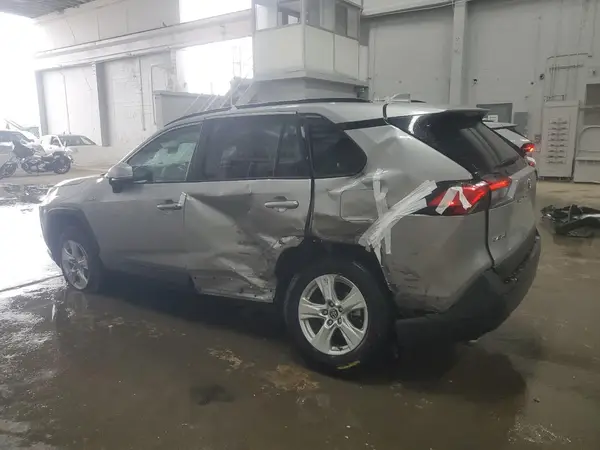2T3R6RFV1LW001235 2020 TOYOTA RAV 4 - Image 2