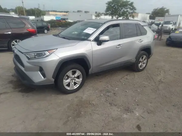 2T3R6RFV5LW001464 2020 TOYOTA RAV 4 - Image 2