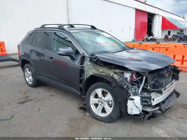 2T3R6RFV5MW015575 2021 TOYOTA RAV 4 - Image 1