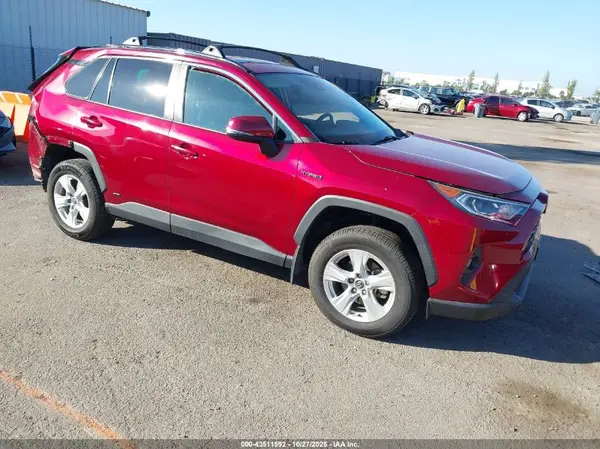 2T3R6RFV9MW005275 2021 TOYOTA RAV 4 - Image 1