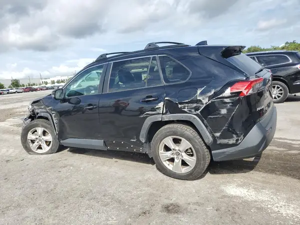 2T3R6RFV9MW019435 2021 TOYOTA RAV 4 - Image 2