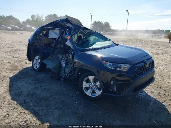 2T3R6RFVXMW011778 2021 TOYOTA RAV 4 - Image 1