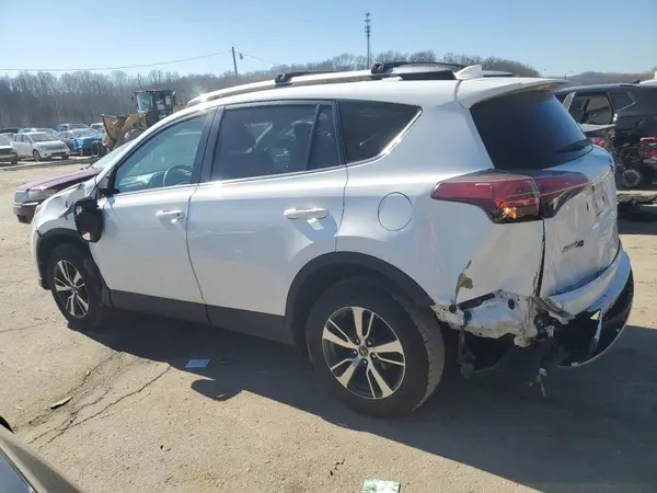 2T3RFREV0GW511874 2016 TOYOTA RAV 4 - Image 2