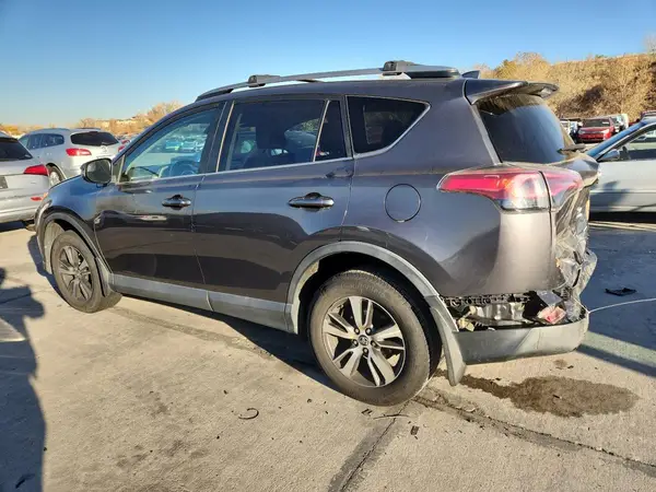 2T3RFREV0HW559585 2017 TOYOTA RAV 4 - Image 2