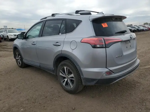 2T3RFREV0HW577424 2017 TOYOTA RAV 4 - Image 2