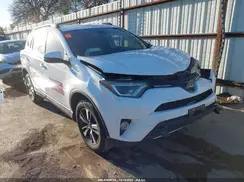 2T3RFREV0HW587290 2017 TOYOTA RAV 4