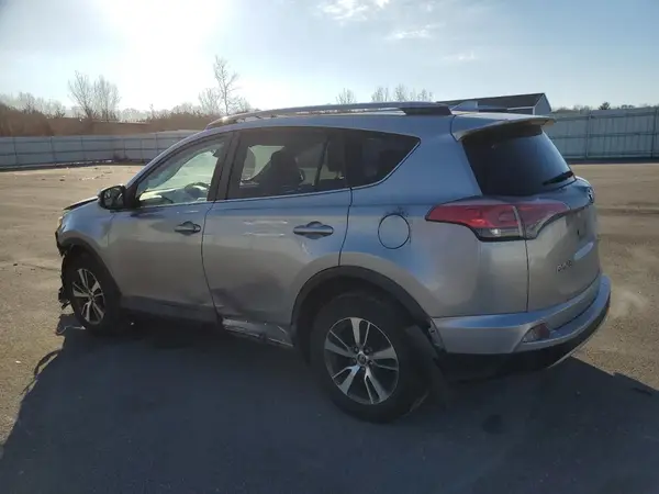 2T3RFREV0HW611751 2017 TOYOTA RAV 4 - Image 2