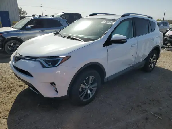 2T3RFREV0HW612687 2017 TOYOTA RAV 4 - Image 1