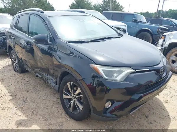 2T3RFREV0HW616710 2017 TOYOTA RAV 4 - Image 1