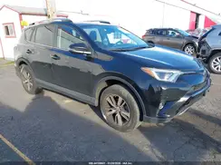 2T3RFREV0HW653806 2017 TOYOTA RAV 4