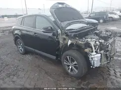 2T3RFREV0JW704971 2018 TOYOTA RAV 4