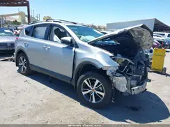 2T3RFREV0JW715145 2018 TOYOTA RAV 4