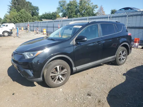 2T3RFREV0JW717610 2018 TOYOTA RAV 4 - Image 1