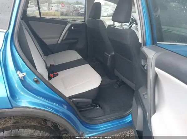 2T3RFREV0JW722354 2018 TOYOTA RAV 4 - Image 8