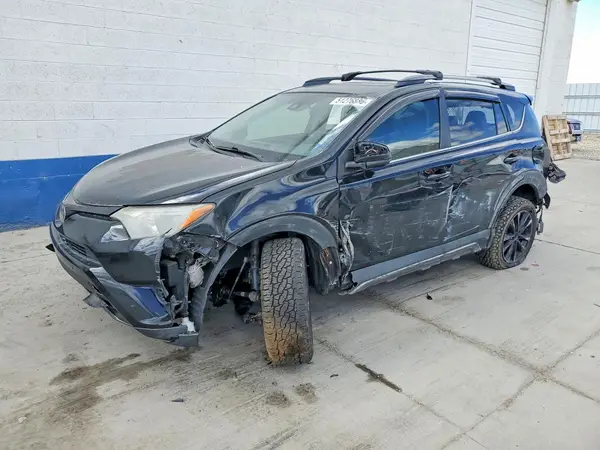 2T3RFREV0JW727571 2018 TOYOTA RAV 4 - Image 1