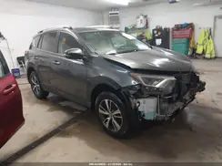 2T3RFREV0JW752809 2018 TOYOTA RAV 4