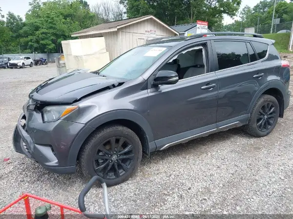 2T3RFREV0JW759260 2018 TOYOTA RAV 4 - Image 2